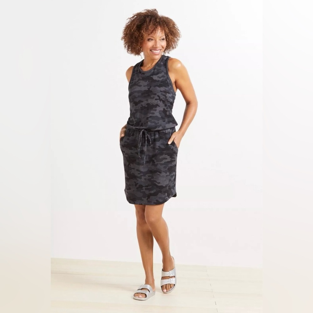 SUNDRY FOR EVEREVE | The Weekender Dress Camo Print Size 3 - Medium $98